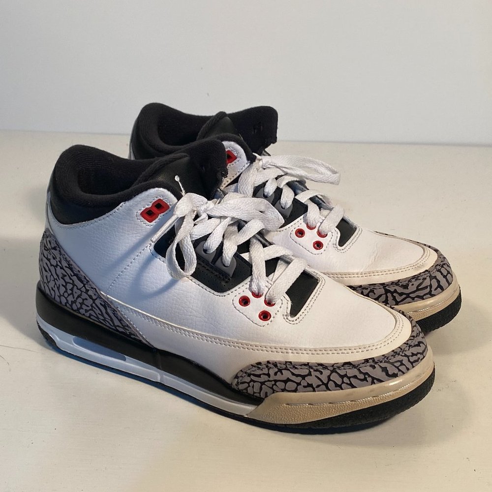 Nike Air Jordan III 3 Infrared (398614-123) Sneakers Women Size 7 (5.5 Y)